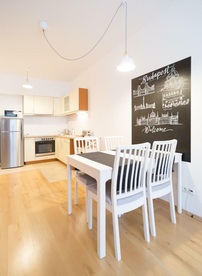 Innercity Apartments Opera Budapest Luaran gambar