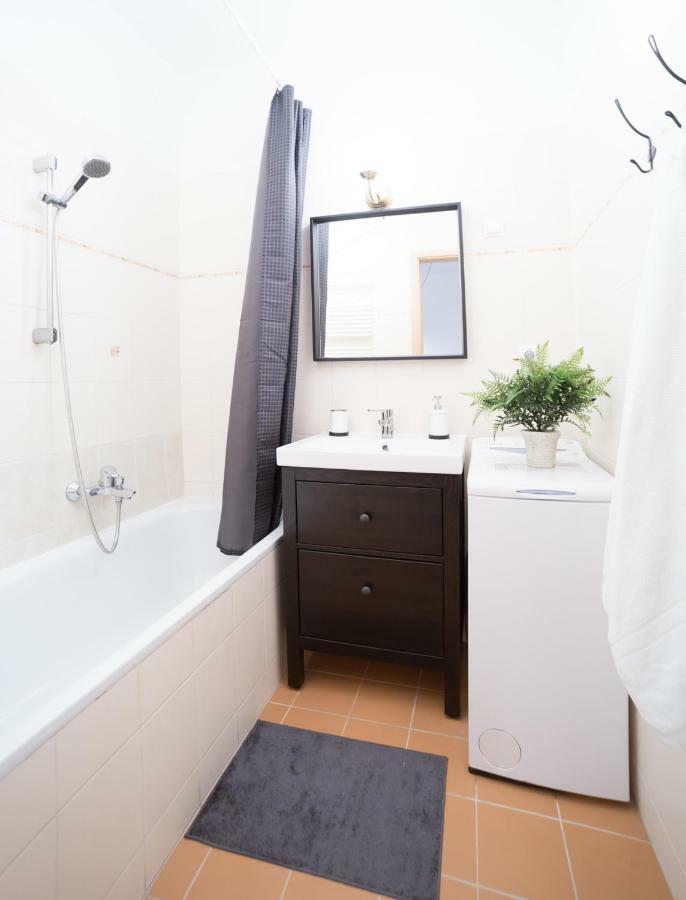 Innercity Apartments Opera Budapest Luaran gambar